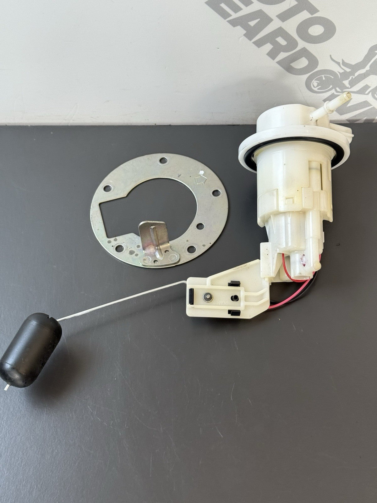 Suzuki GSXS 125 petrol Pump fuel pump 2017 - 2022 Suzuki GSXS 125 Petrol Pump