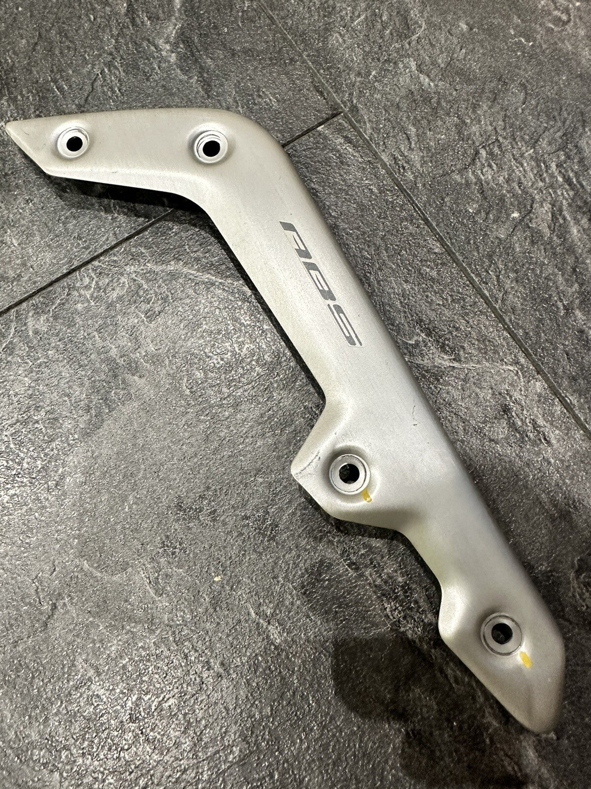 MV AGUSTA Dragster 800 RR LH44 2017 Right Front Mudguard Support Only 274 Miles