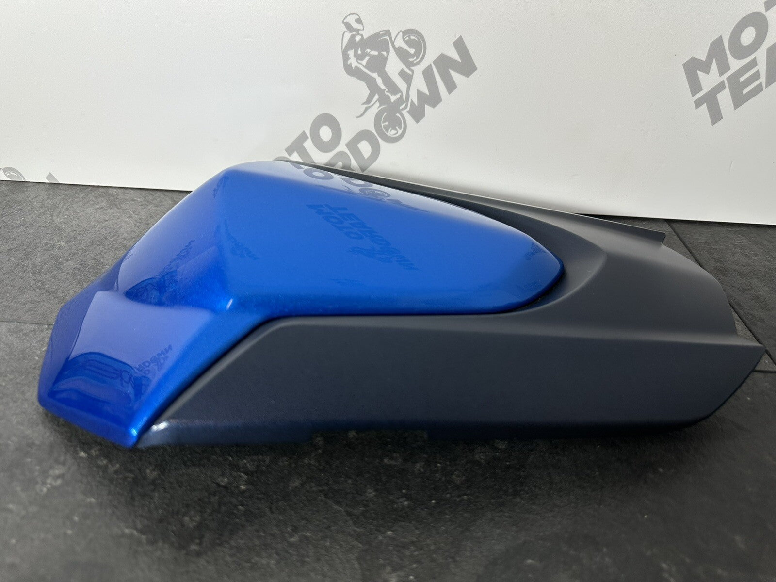 Suzuki GSXR 1000 2014 Pillion Seat Cowl Cover Fairing 22774 Miles 2009-2016 OEM