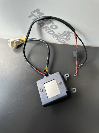 TRIUMPH STREET TRIPLE 675R Regulator Recitfier 675R Regulator Rectifier 62,378