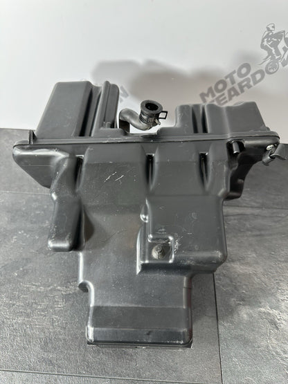 Kawasaki Z800 ABS 2016 Airbox & Filter 12691 Miles 2013-2018 OEM ZR800