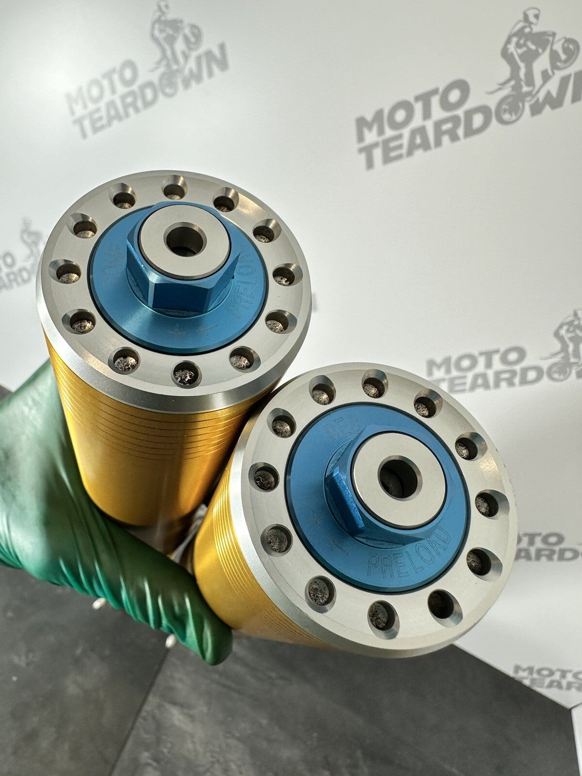 3c2010d8-7b5d-4d3c-b77b-cfc9db52f0ee