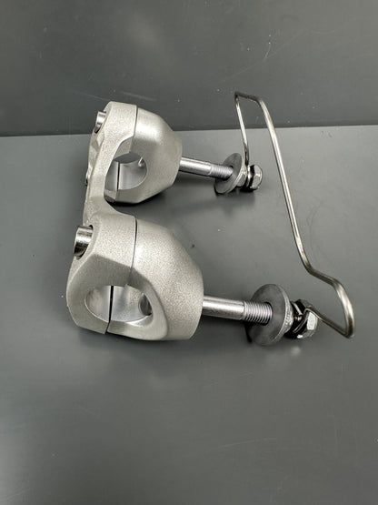 Triumph Street Triple 765 RS Handlebar Risers Clamps Handlebar Clamps OEM 2020-