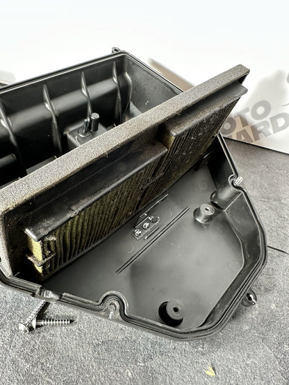Triumph Street Triple 765 RS 2018 Airbox Intake Filter 15244 Miles 2017-2020 OEM