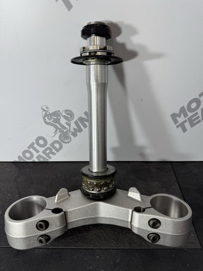 29d91b44-88d6-4e0b-89d5-dd75929d7170