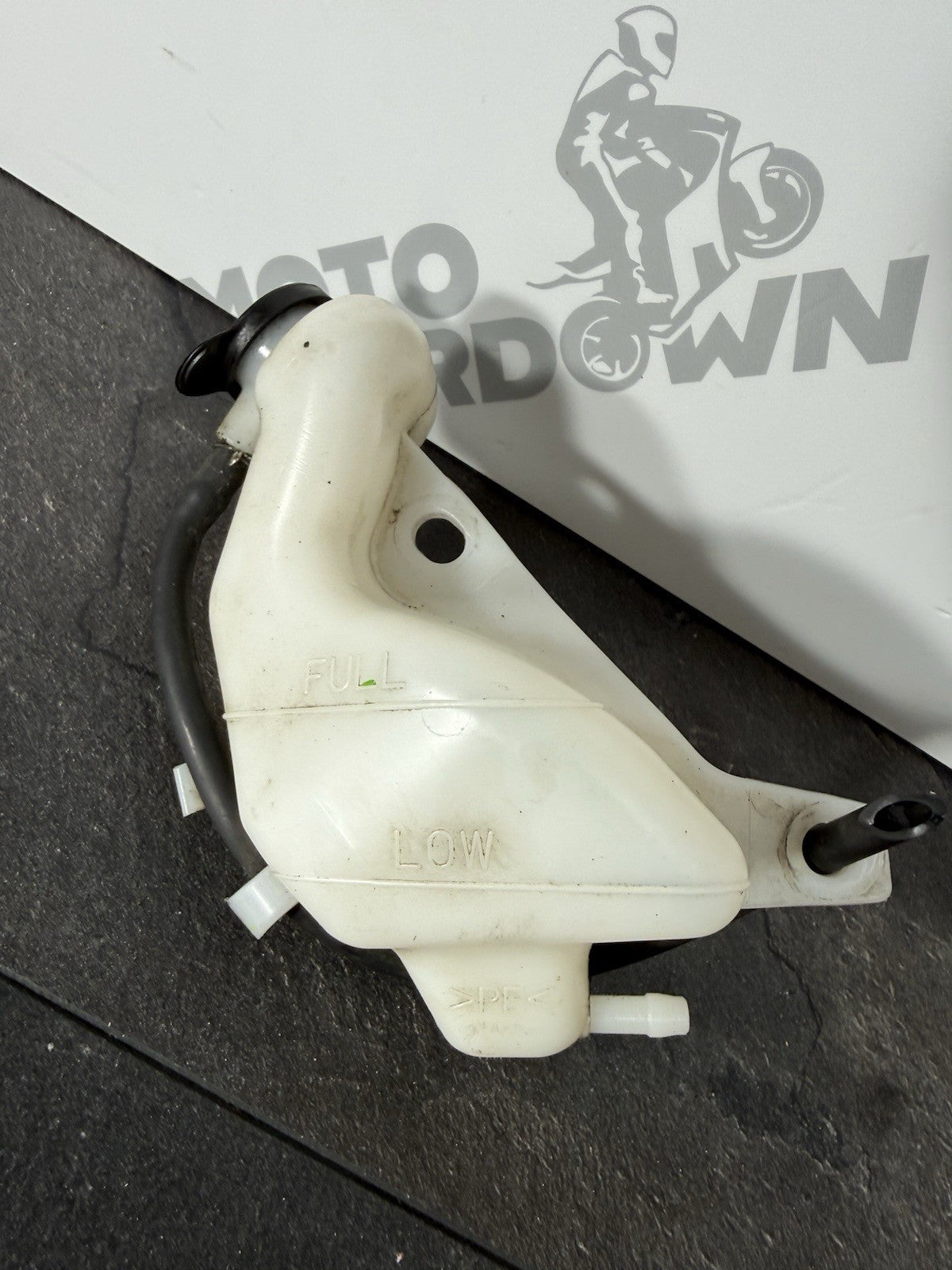 ad9f6584-d8c5-4166-9a64-c5cf67fd1440