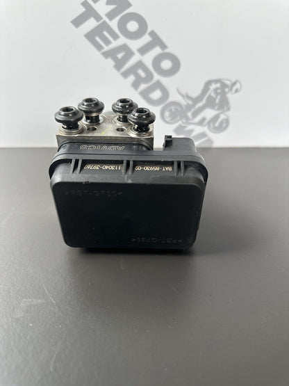 YAMAHA MT-07 ABS PUMP MODULATOR 2022 4855 Miles Yamaha MT07 ABS pump OEM