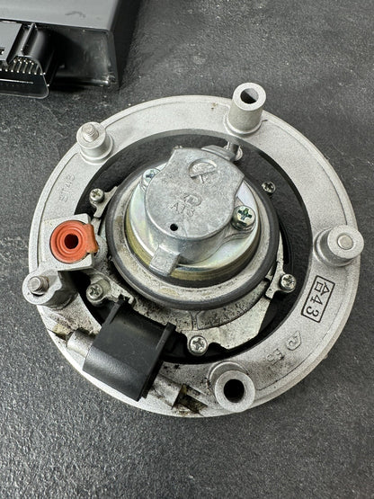Suzuki GSXR 1000 2014 Lockset Ignition ECU Key Top Yoke 22774 Miles 2009-2016