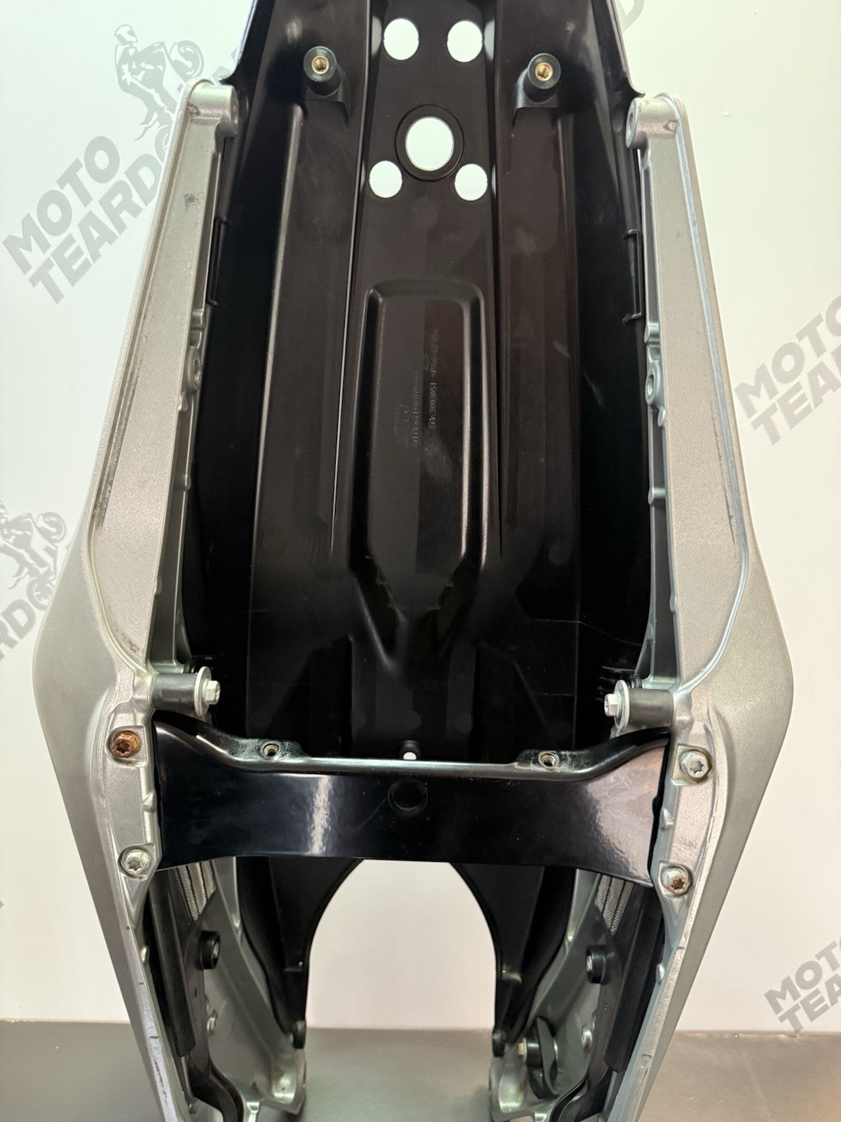 1d323ff4-c3e6-4131-9a12-7709d140f3ca