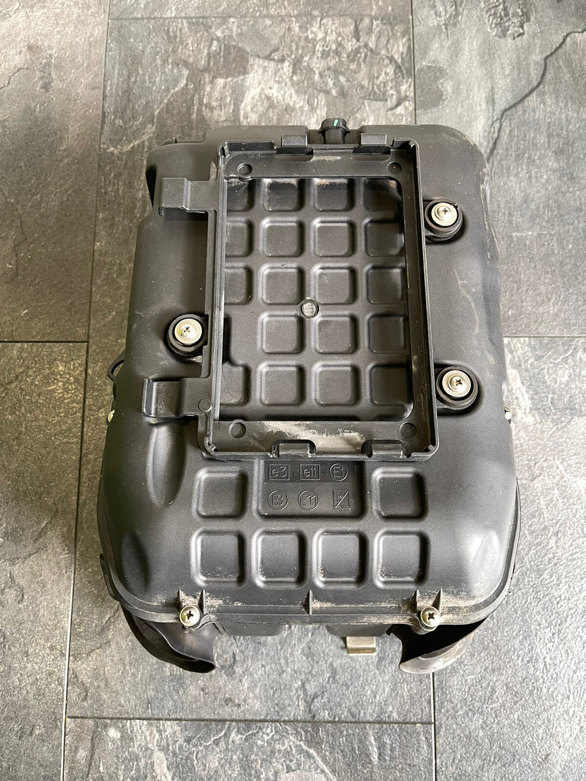 Aprilia Tuono V4 1100 Factory 2017 Airbox Air Filter Only 9262 Miles RSV4 OEM
