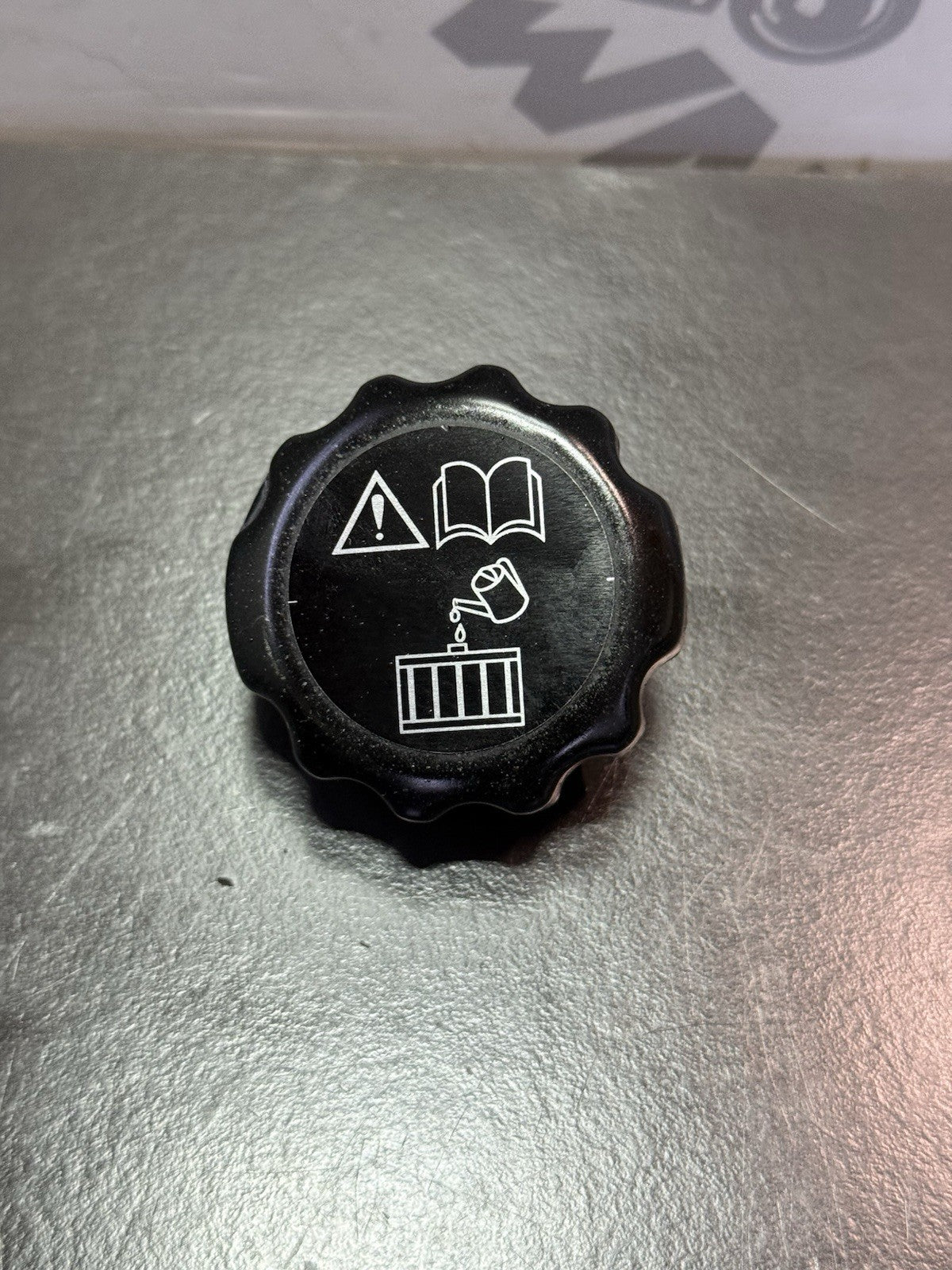 1d37a25c-c087-40c2-a972-dddfdb7590bb