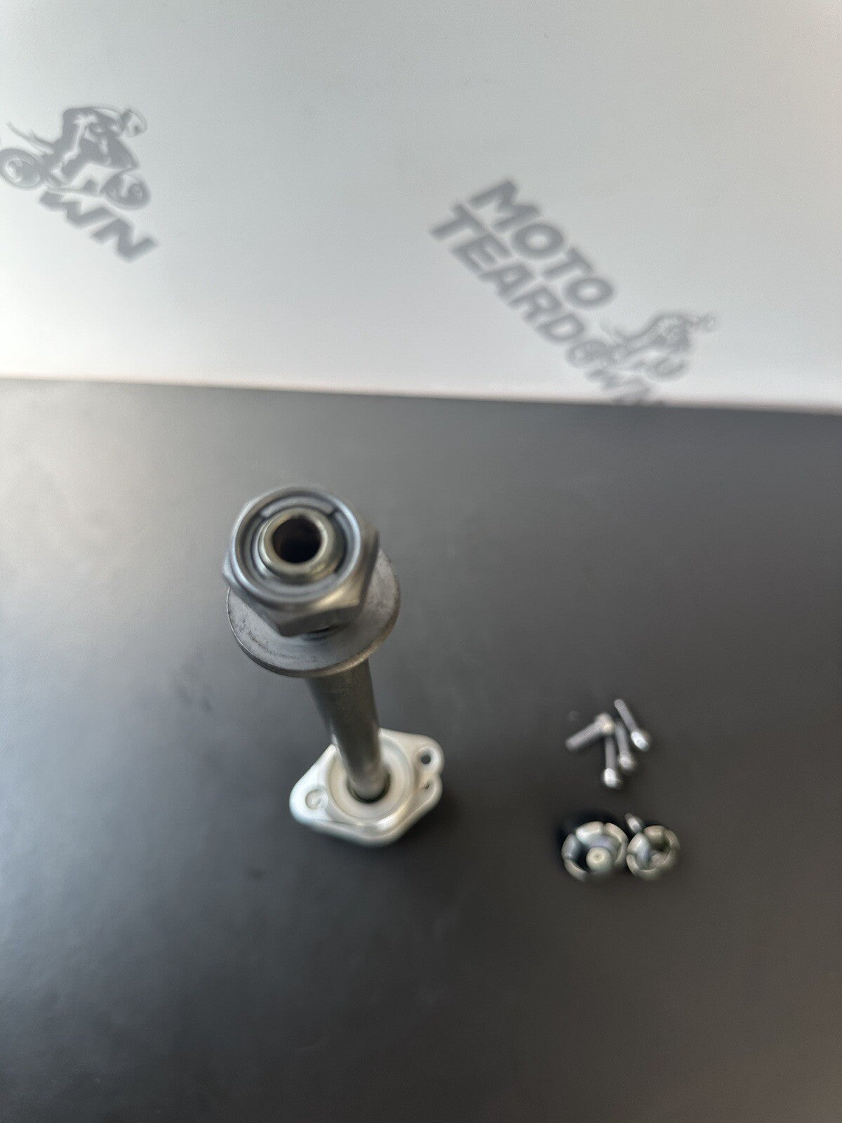 Triumph Street Triple 765 RS Swingarm Spindle Swing Arm Spindle 8126m 2017-2019