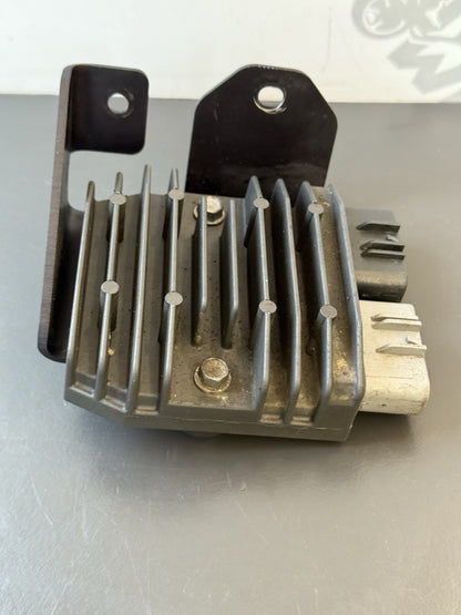 Triumph Street Triple 675 675R Regulator Rectifier 2007-2011 OEM 675 Regulator