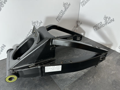 Suzuki GSXR 1300 2016 HAYABUSA Swingarm Rear Swinging Arm 18408 Miles OEM