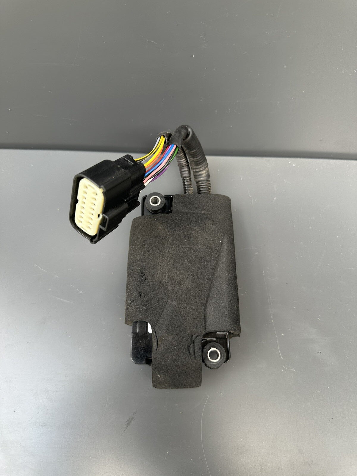 Triumph Speed Triple 1200 RR 2022 Keyless Control Unit T2502774 1200RR KCU OEM