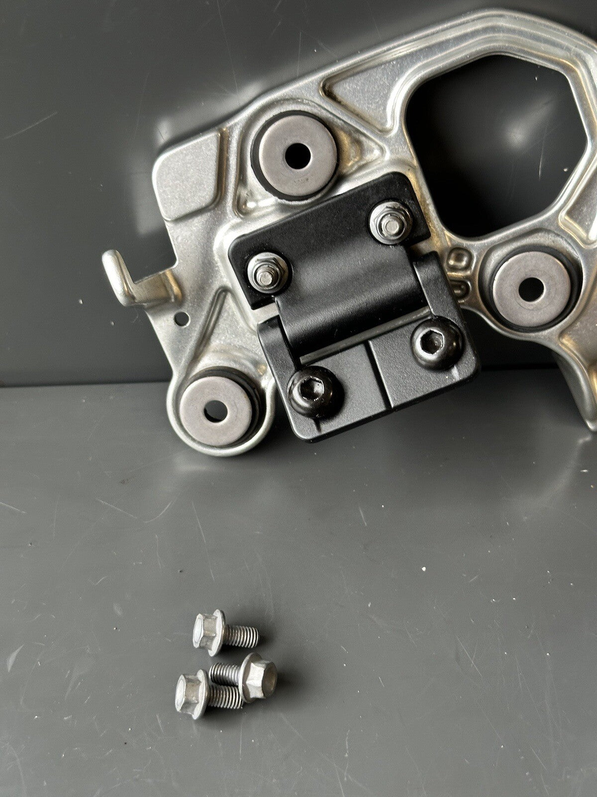 Triumph Street Triple 765 RS Speedo Bracket Clock Bracket Dash Mount Pivot OEM