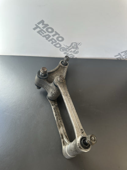 Honda CBR 1000 RR 2004 2005 Rear shock bottom linkage rod 52465-MEL-000 OEM