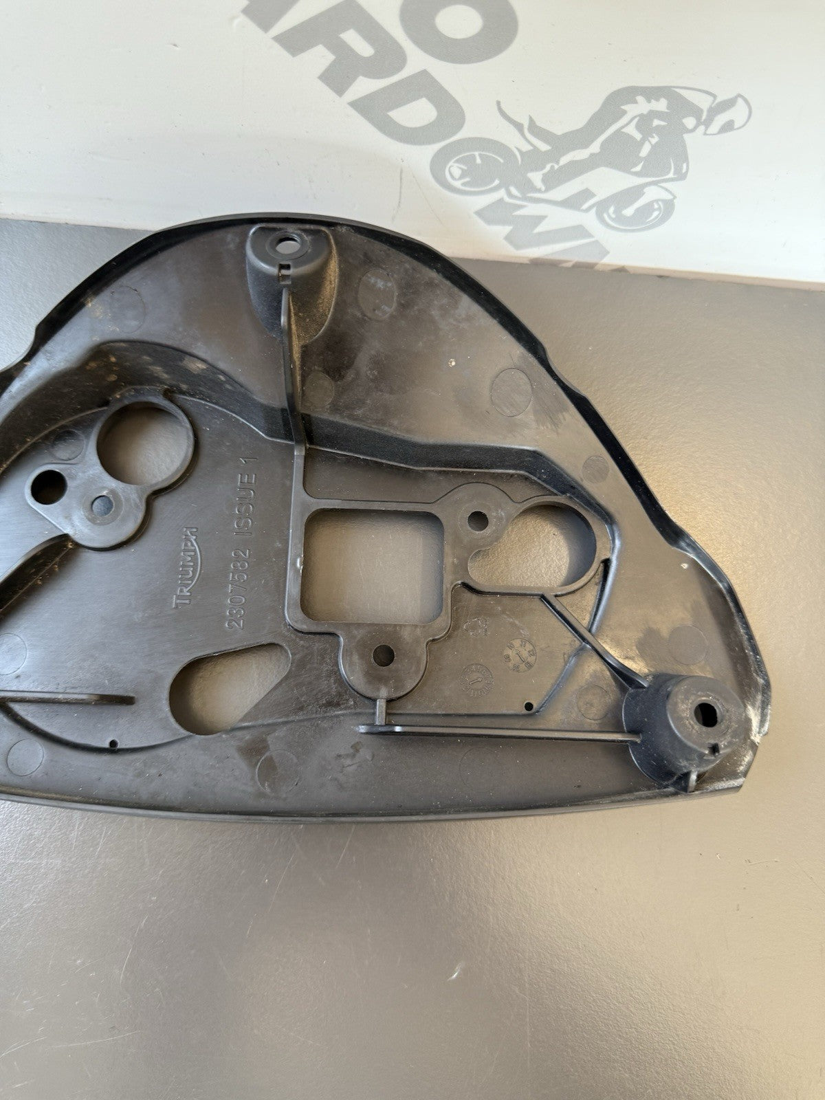 Triumph Street Triple 675 Clock Speedo DASHBOARD MOUNT T2307582 2007-11 OEM 675R