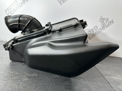 Yamaha R7 690 2024 Airbox Air Box Air Intake Filter Housing 1784 Miles 2022 2023