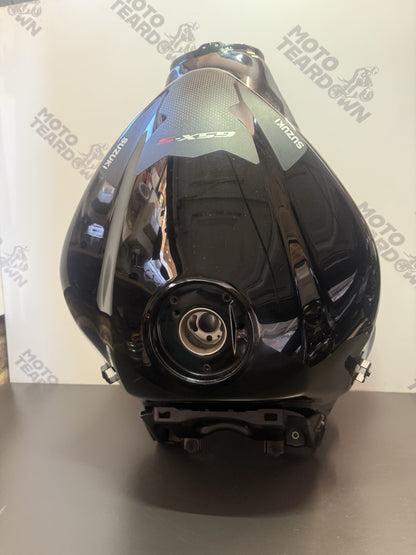 79710838-ae35-4829-a9d2-f7aa732b2186