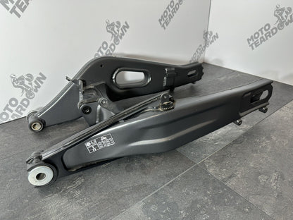 Yamaha R7 690 2024 Swingarm Swinging Arm Only 1784 Mile 2022 2023 OEM