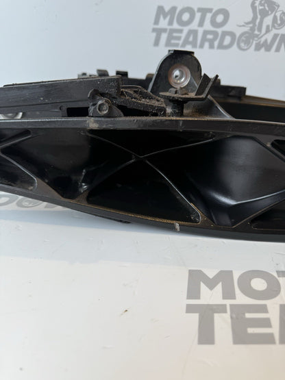 b511fad6-b6bb-460d-9c8e-8eb933f5d28e