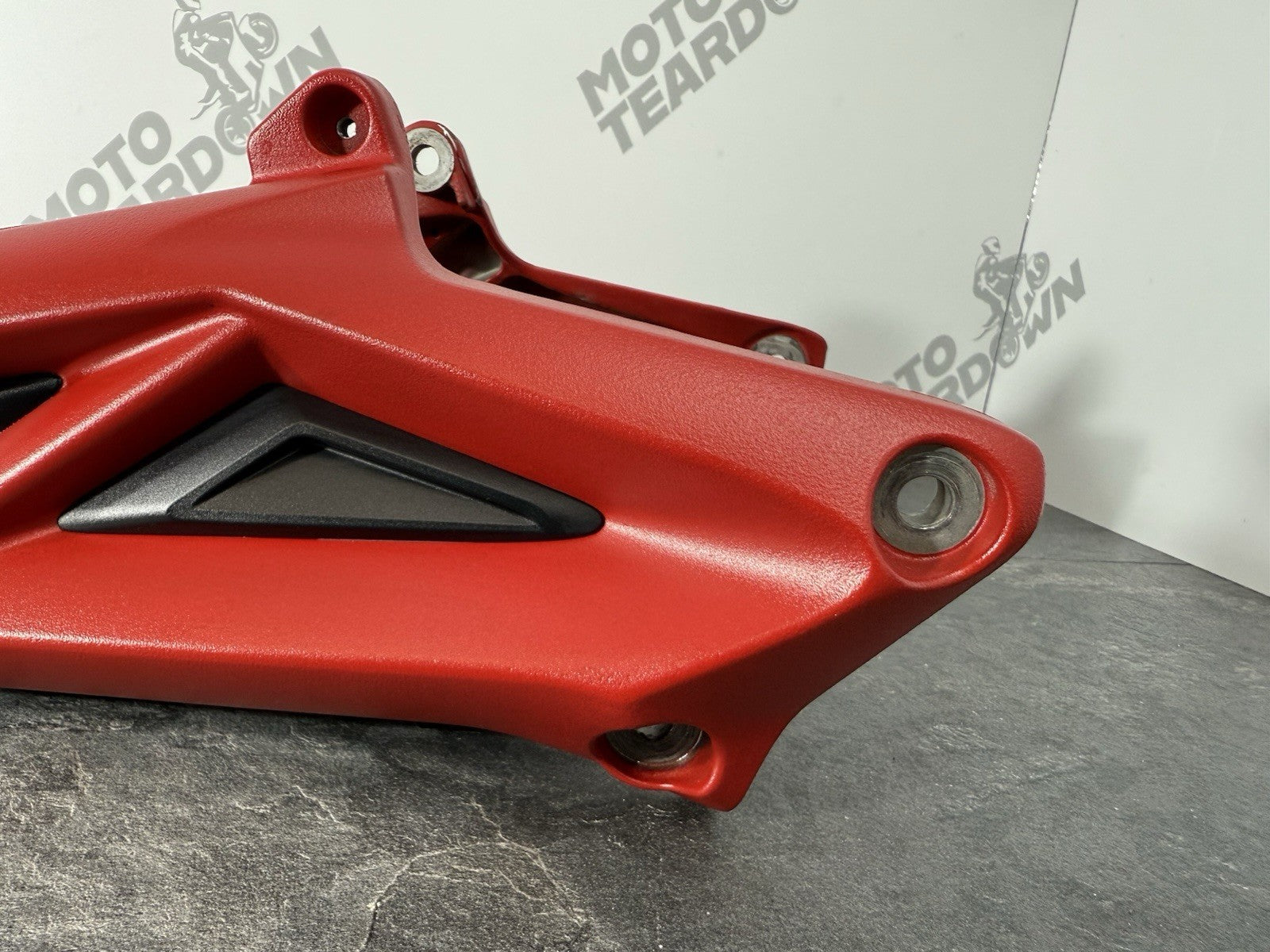 d9404426-7c63-44fe-89b8-b2bce86ec308