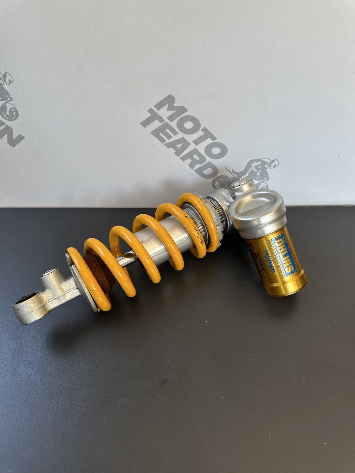 TRIUMPH STREET TRIPLE 765 RS OHLINS REAR SHOCK 2019 - *UK ONLY* 8126m Ohlins
