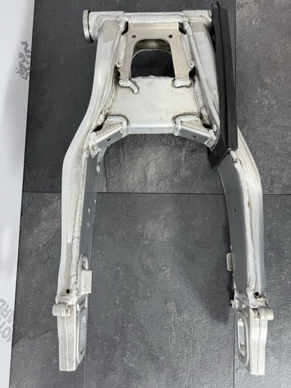 a79afdf4-374b-4c94-b864-5b606ed3ac0d