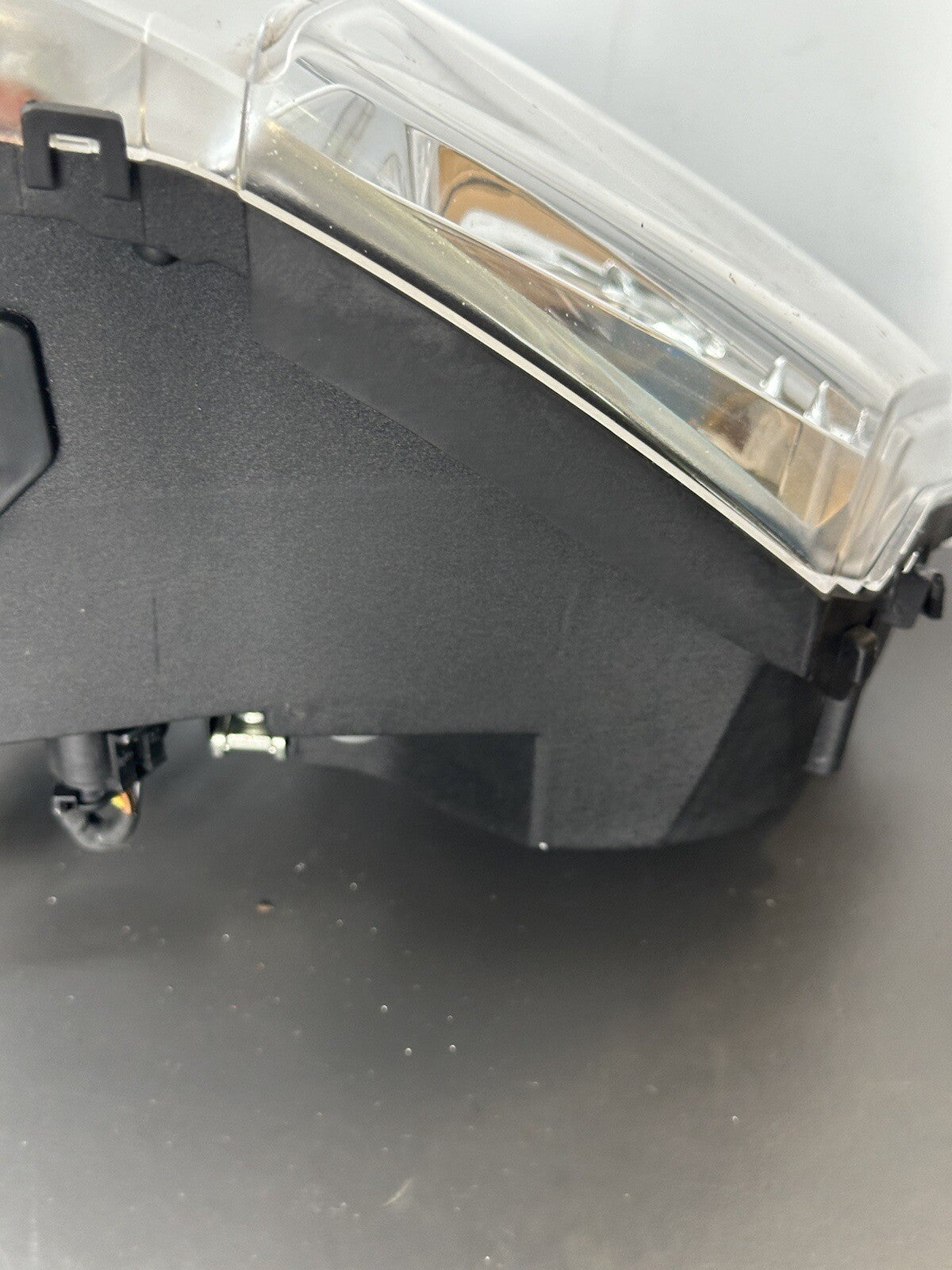 Aprilia Tuono 1100 V4 Factory Headlight headlamp 2015 - 2019 *CRACKED* OEM