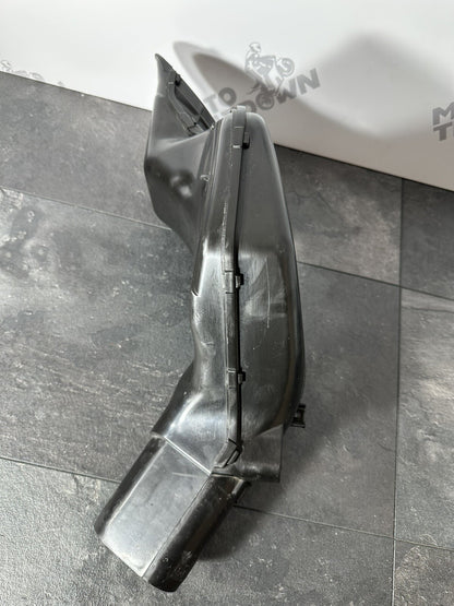 Suzuki GSXR 1300 2016 HAYABUSA Left Air Intake Duct Tube 18408 Miles OEM