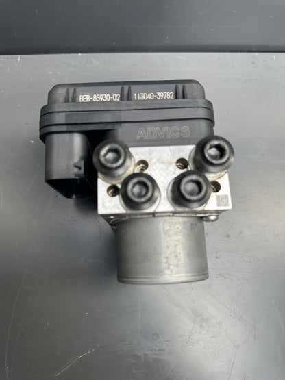 Yamaha Yzf R7 Yzf690 2022 - 2023 ABS Pump Yamaha R7 ABS pump OEM R7 ABS pump