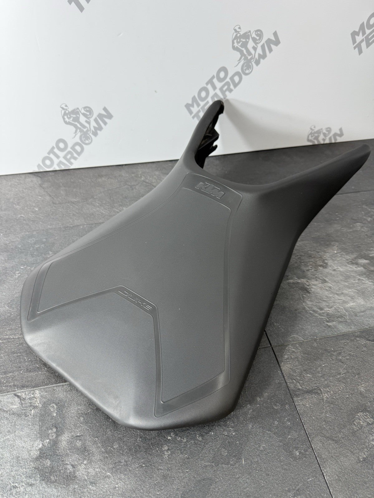 c6648caf-5517-43e5-b4df-71ea3c9a3abf