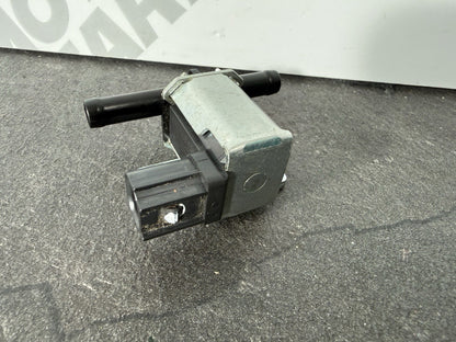 2c8602b2-a7df-4aed-ab53-5d28a0ee157e