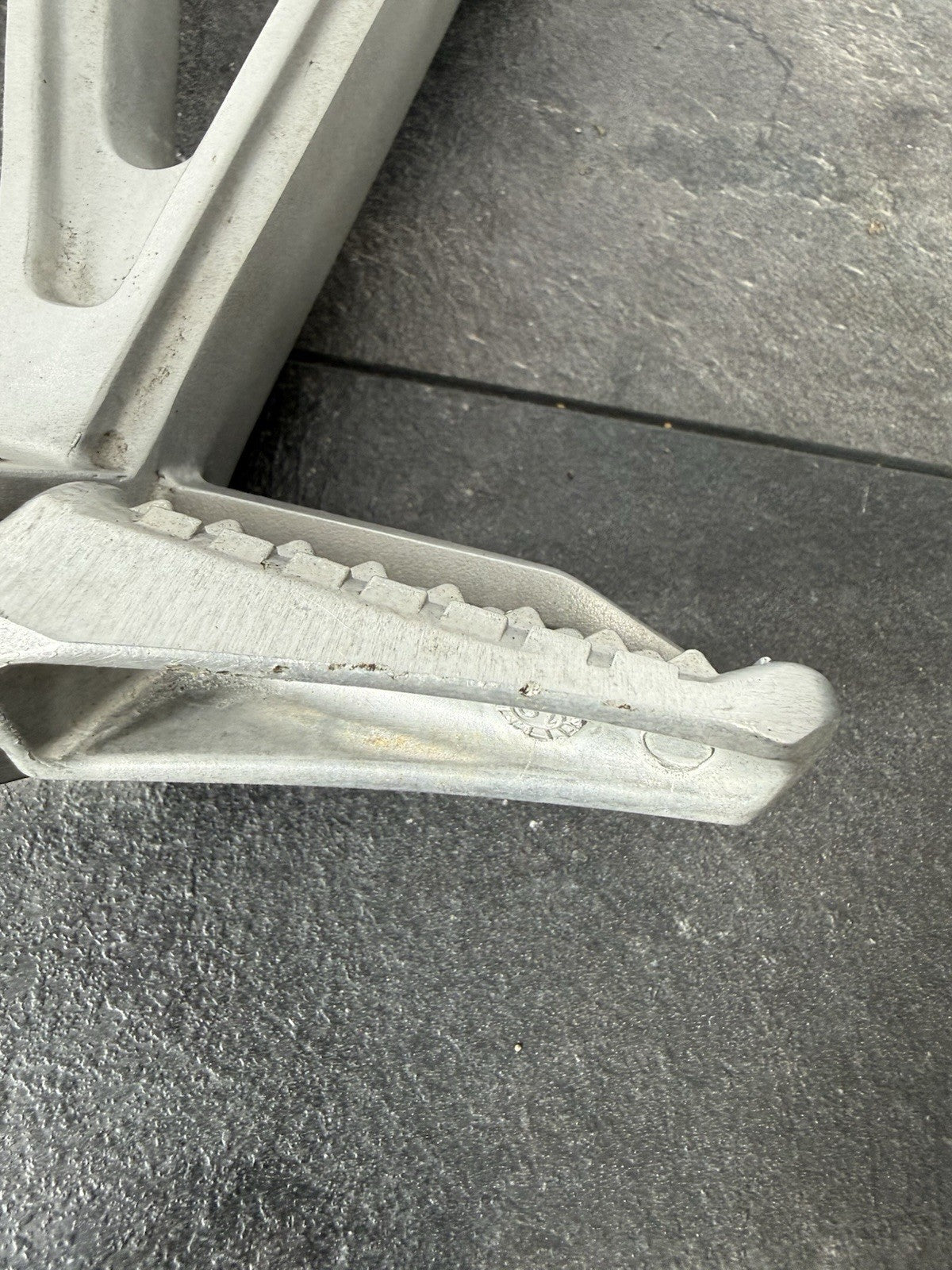 f69fa0cc-f1ba-4ce6-a2dd-cb4f561d7eaa