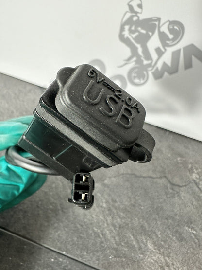 Triumph Street Triple 765 RS 2017 USB Connector Socket 10580 Mile 2018-2024 OEM