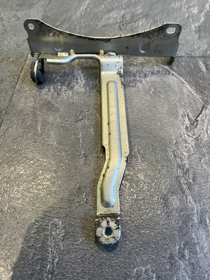 Suzuki GSXR 1000 R 2019 Radiator Oil Cooler Mount Bracket 2017-22 WG69 OEM