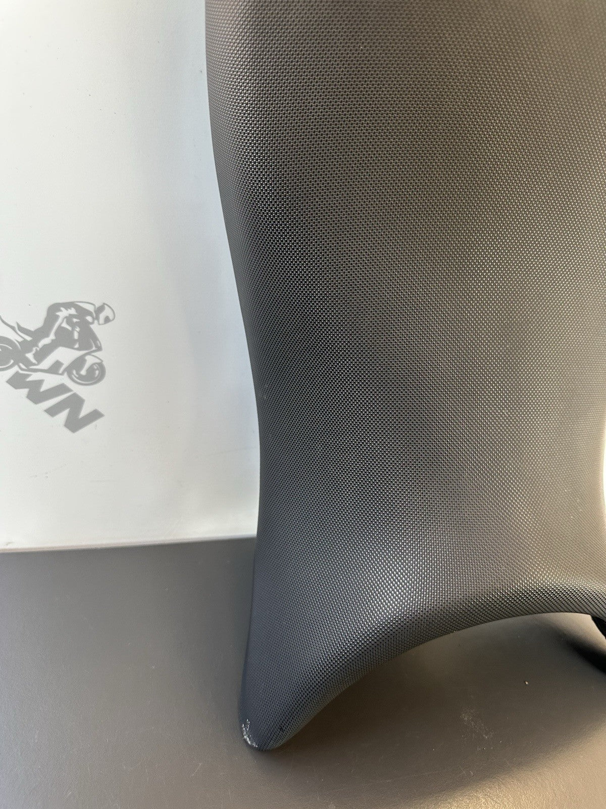 TRIUMPH STREET TRIPLE 675 Seat T2306407 Triumph Street Triple 675R Seat 2007-11