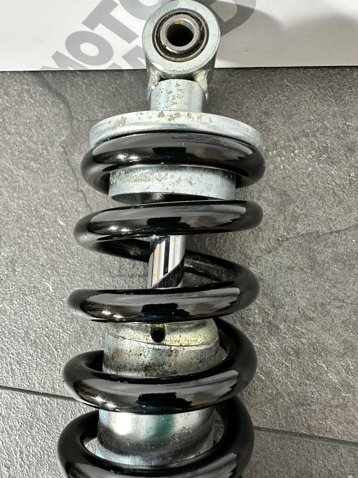 Triumph Trident 660 2022 SHOWA Rear Shock Absorber 2962 Miles 2021-2024 OEM