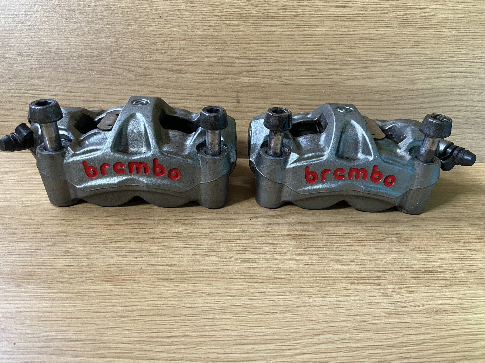 Triumph Street Triple 765 RS BREMBO FRONT BRAKE CALIPERS Brembo Monobloc M50 OEM