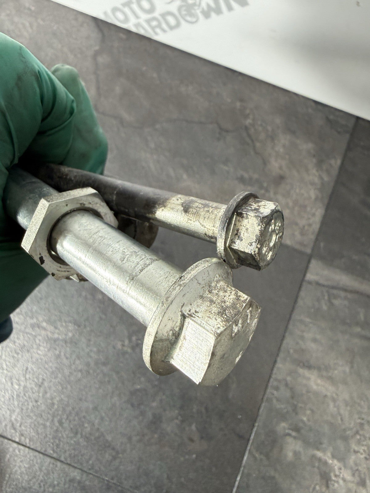 d8712189-e6f1-4730-b5d5-ebe1c0201ec8