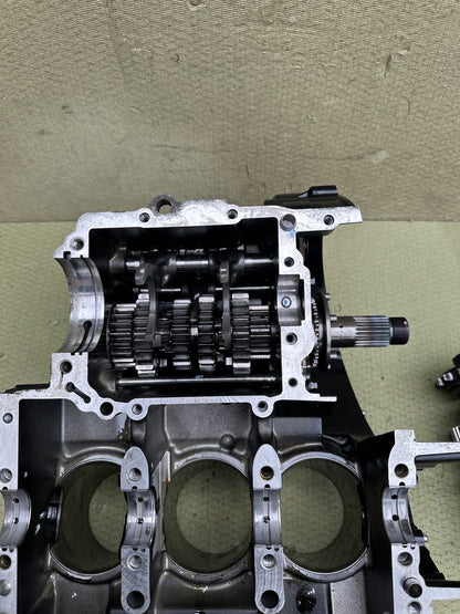 TRIUMPH 675 R DAYTONA GEAR BOX ASSEMBLY  Top Engine Case 2011 675R Gear Assembly