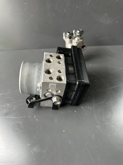Yamaha MT09SP ABS pump 2021 - 2024 Yamaha MT09 SP ABS pump OEM 2022 5101 Miles