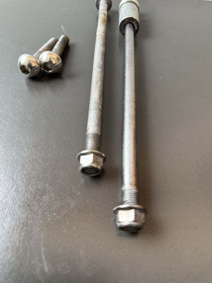 Triumph Street Triple 675 675R Engine Mount Bolts Frame 2007-11 NOT COMPLETE SET