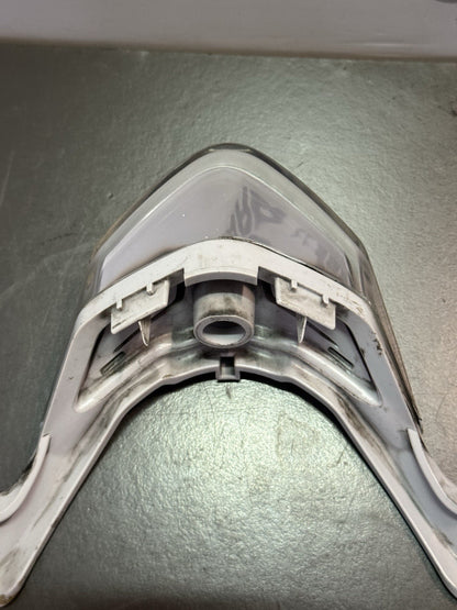 404f8da6-ec00-41e0-8a40-3d9104433947