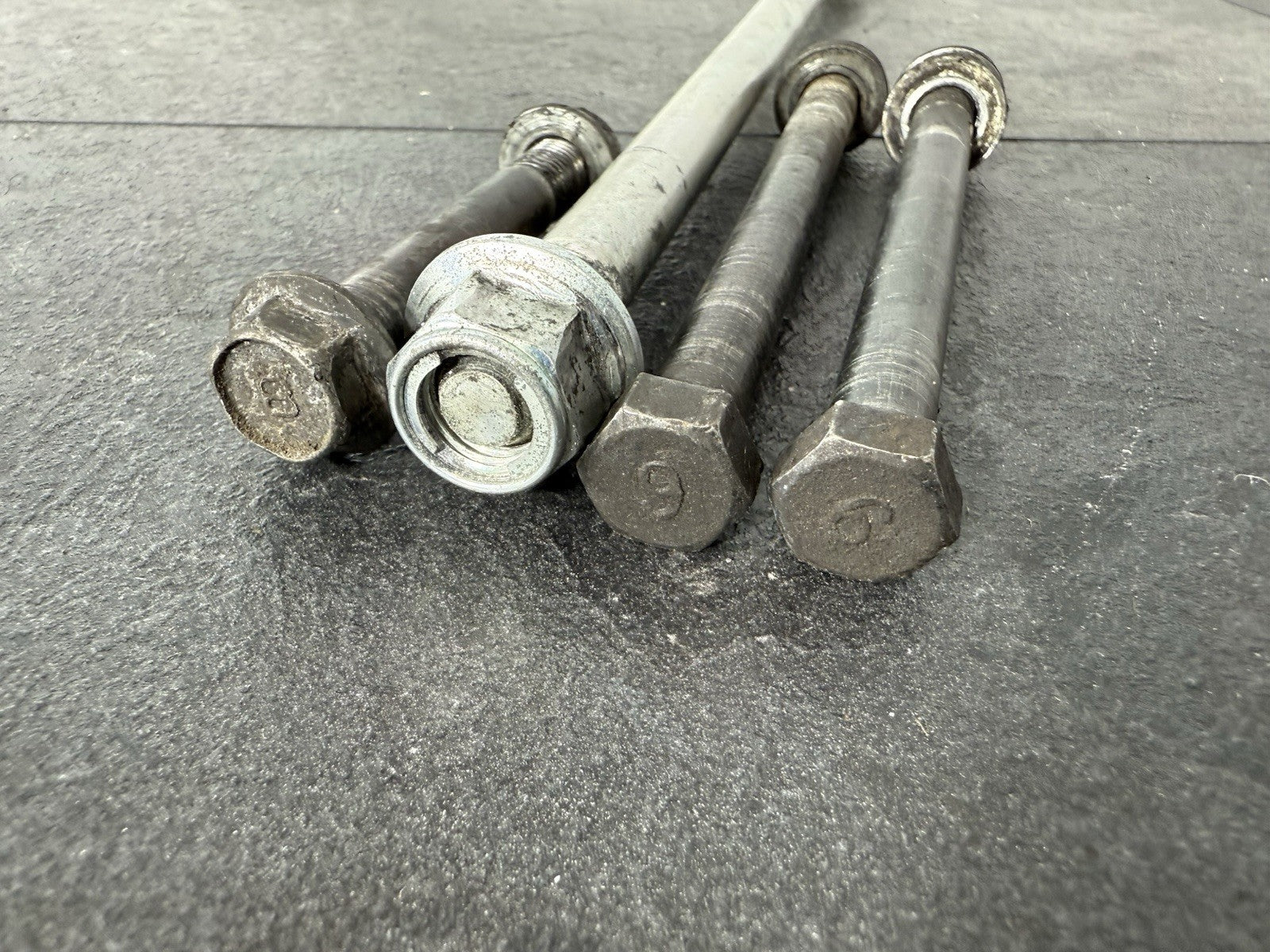 Yamaha YZF R125 R 125 2014 Frame Bolts Engine Bolts 26983 Miles 2008-2018 OEM