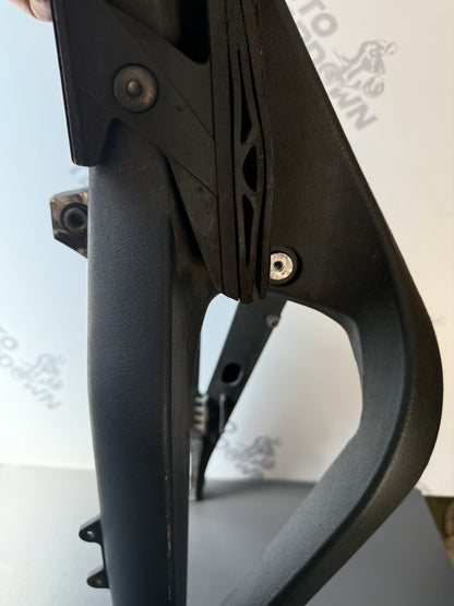 TRIUMPH STREET TRIPLE 675R SWINGING ARM SWING ARM 675R Swing Arm 2008-2011 OEM