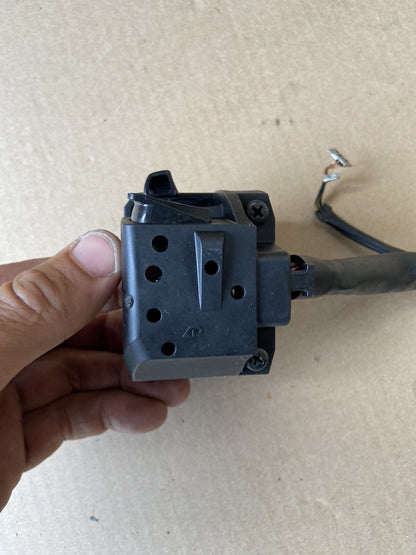 Suzuki GSXR 600 GSXR 750 2016 left handlebar switchgear READ DESCRIPTION OEM