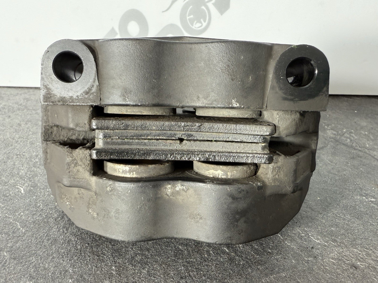 Yamaha YZF R125 R 125 2014 Front Brake Caliper & Pads 26983 Miles 2008-2018