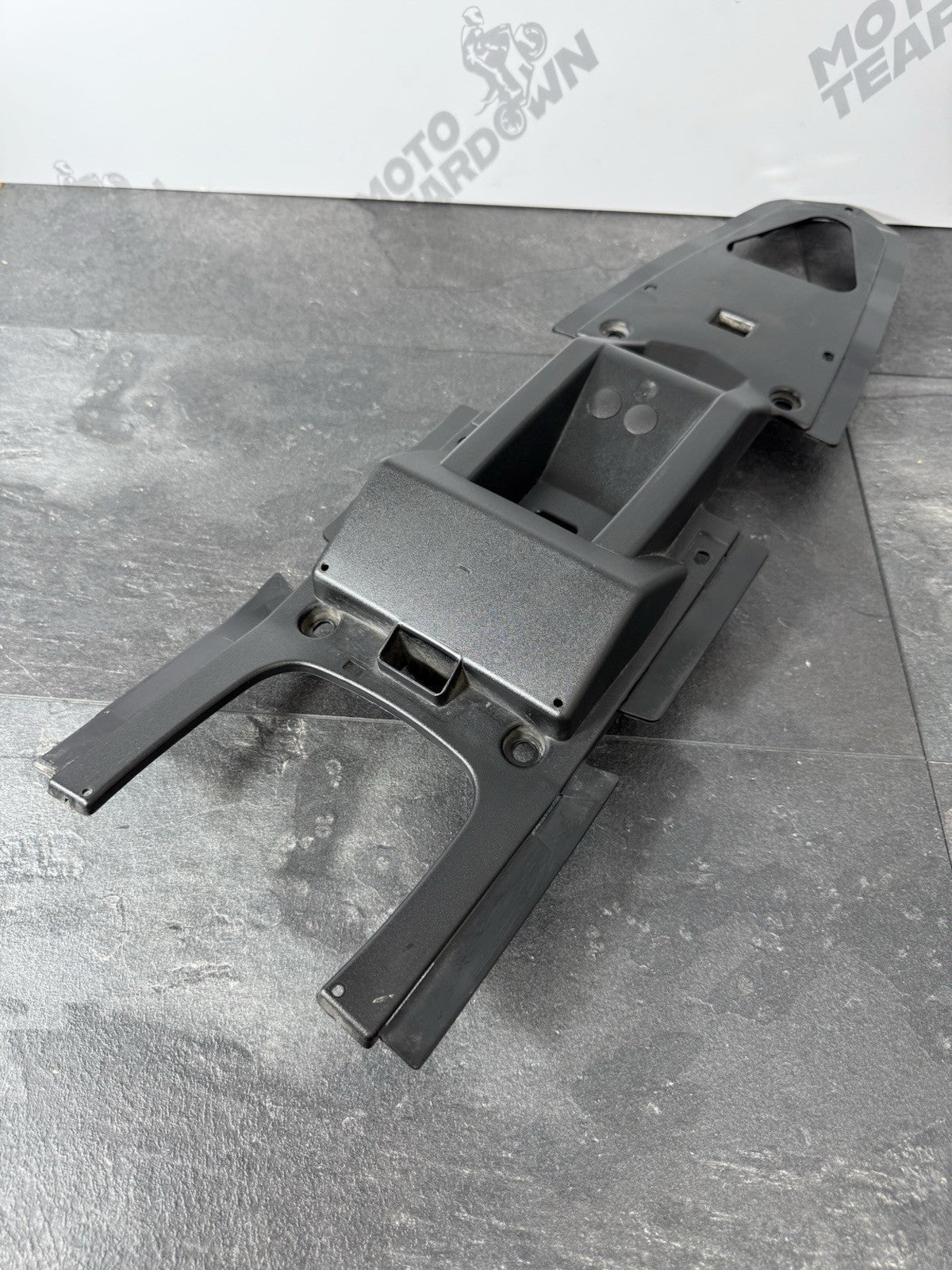 Yamaha YZF R125 R 125 2014 Subframe Undertray Panel 26983 Mile 2008-2018 OEM